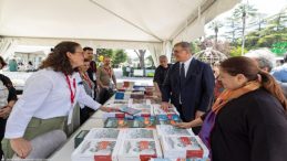 İZKİTAP kapılarını a&ccedil;ıyor: İzmir 10 g&uuml;n kitapla buluşacak!