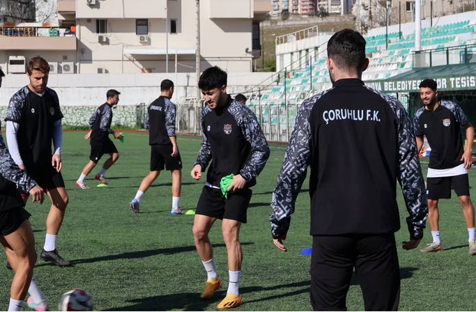 İzmir Çoruhlu FK Maç Görseli