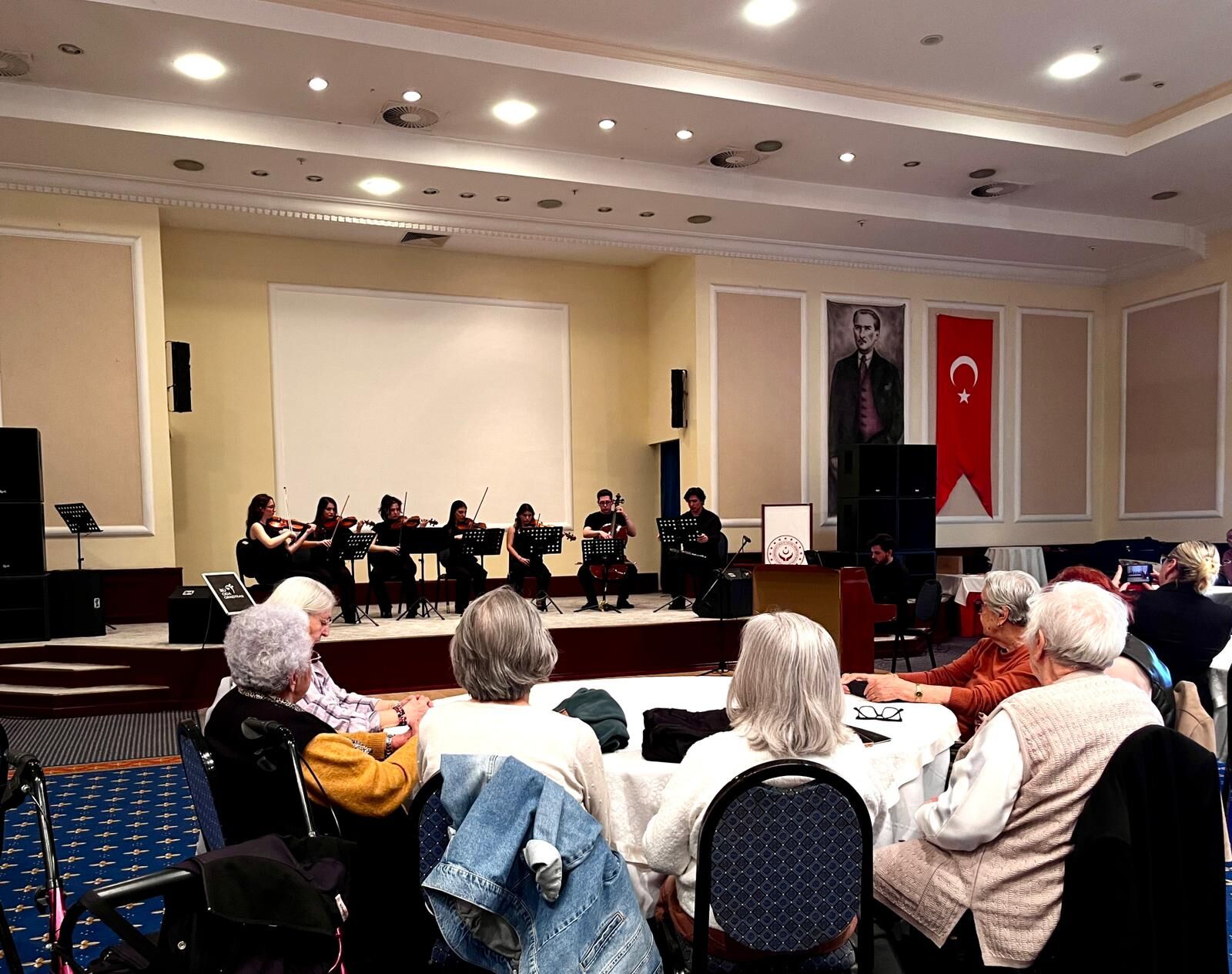 İzmir Ekonomi Üniversitesi Oda Orkestrası Konseri
