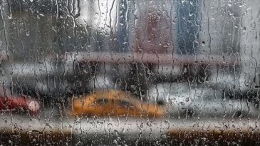 İzmir Emniyeti'nden sağanak uyarısı: &Ouml;demiş-Bayındır yolu ile Tire-Torbalı yollarına dikkat!