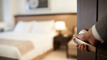 İzmir&rsquo;in o belediyesinden konaklama işletmelerine kritik uyarı: Son g&uuml;n 31 Mayıs