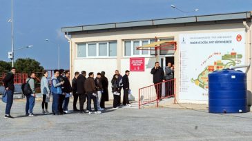 İzmir&rsquo;de 100 yeni memur alımı i&ccedil;in başvurular başladı: Son g&uuml;n 27 Mart