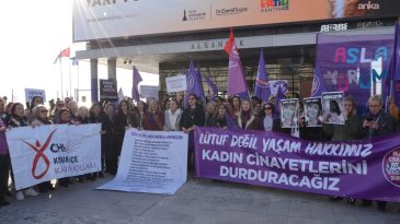 İzmir&rsquo;de 8 Mart&rsquo;ta ortak &ccedil;ağrı: Kadın cinayetlerini durduracağız