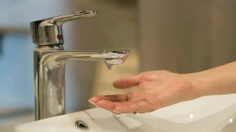 İzmir&rsquo;de bayramın 2. g&uuml;n&uuml;nde planlı su kesintisi: İZSU bu 2 mahalleyi işaret etti