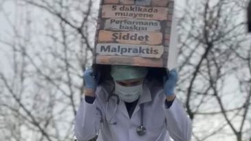 İzmir&rsquo;de Emek&ccedil;i Hekimler Anıtı A&ccedil;ıldı