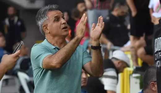 Karşıyaka Denizli&rsquo;de seriyi s&uuml;rd&uuml;rd&uuml;: Hedef Eskişehir!