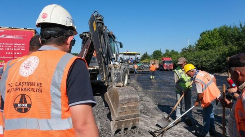 KGM Duyurdu: &Ccedil;ok Sayıda Noktada Yol &Ccedil;alışması