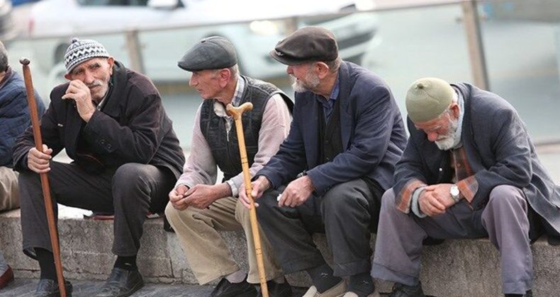 Kriz 60 yaş &uuml;st&uuml;n&uuml; de vurdu: Yaşlılar da iş arıyor!