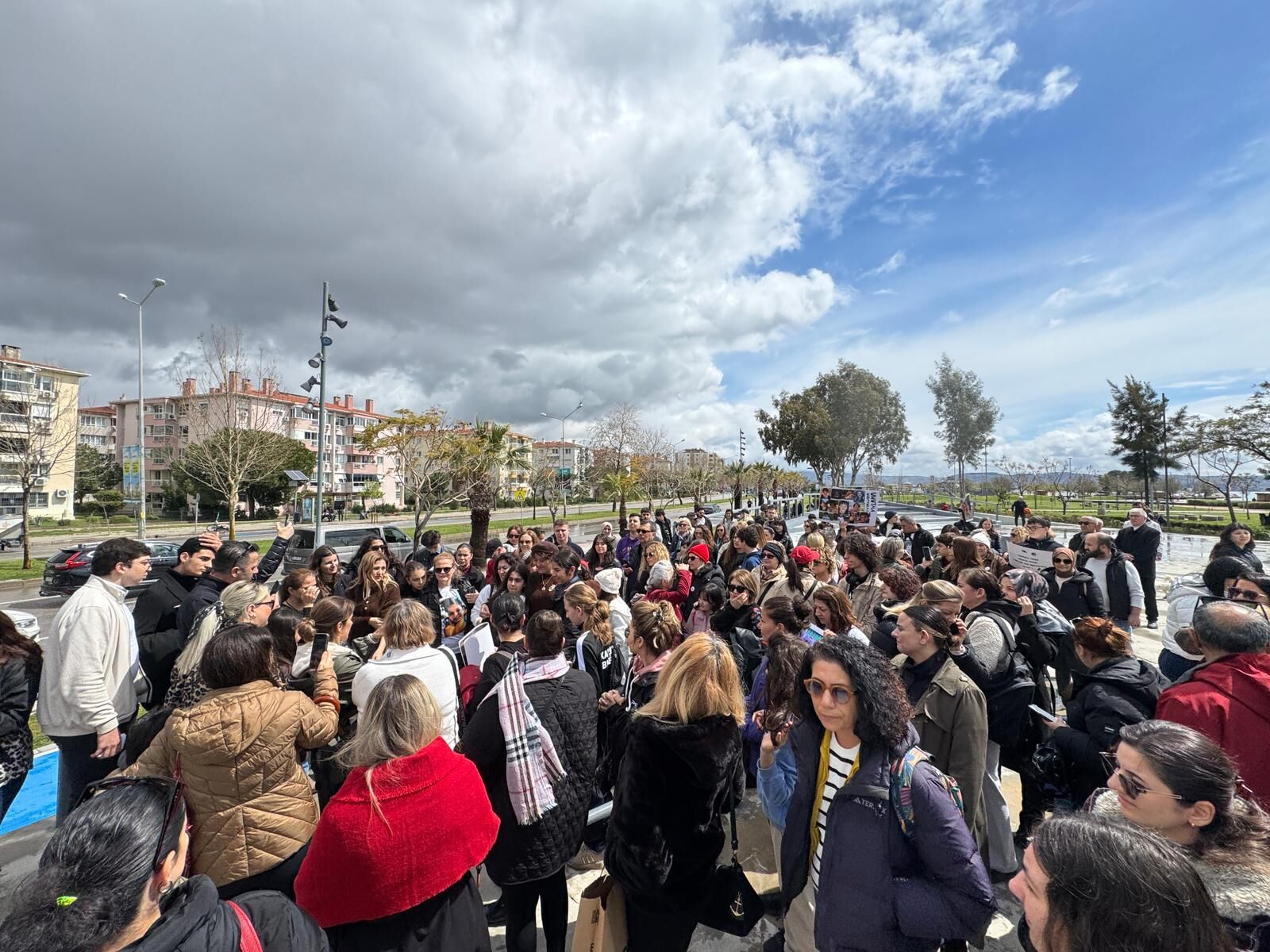 İzmirlilerin Destek Yürüyüşü