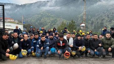 Polyak direnişinde 10. g&uuml;n: İş&ccedil;iler kendini madene kilitledi!