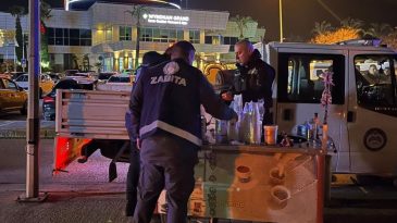 Sahilevleri&rsquo;nden İnciraltı&rsquo;na: İzmir&rsquo;de izinsiz seyyar satışlar toplandı