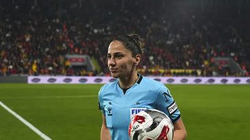 S&uuml;per Lig&rsquo;de 22 yıl sonra bir ilk: Kadın hakem ma&ccedil; y&ouml;netti