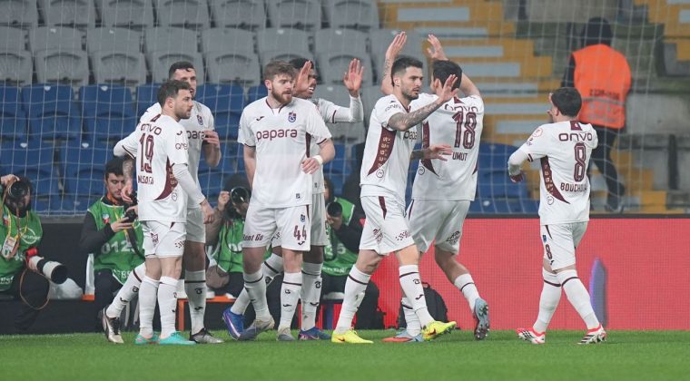 Trabzonspor Başakşehir'i 4-2 Yendi