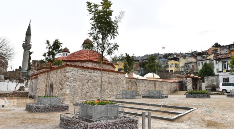 Vakıflar'dan yeni taşınmaz hamlesi: Tarihi Namazg&acirc;h Hamamı başka vakfa tescillenmiş