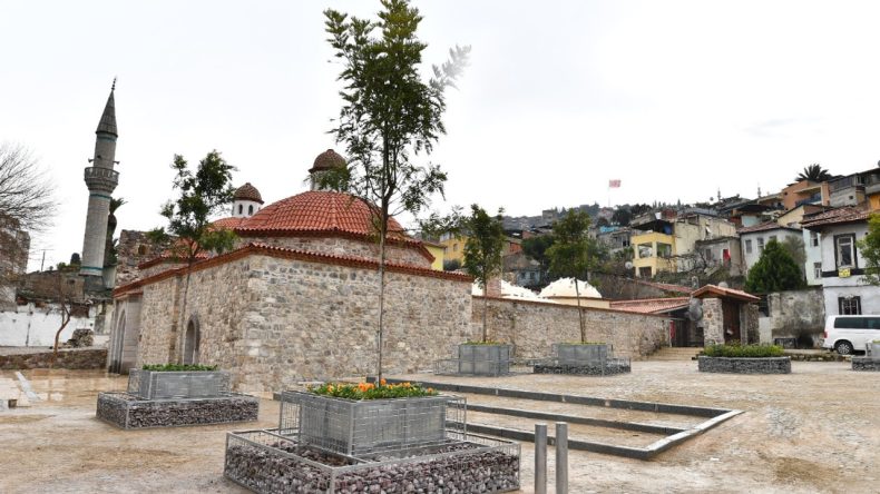 Vakıflar'dan yeni taşınmaz hamlesi: Tarihi Namazg&acirc;h Hamamı başka vakfa tescillenmiş