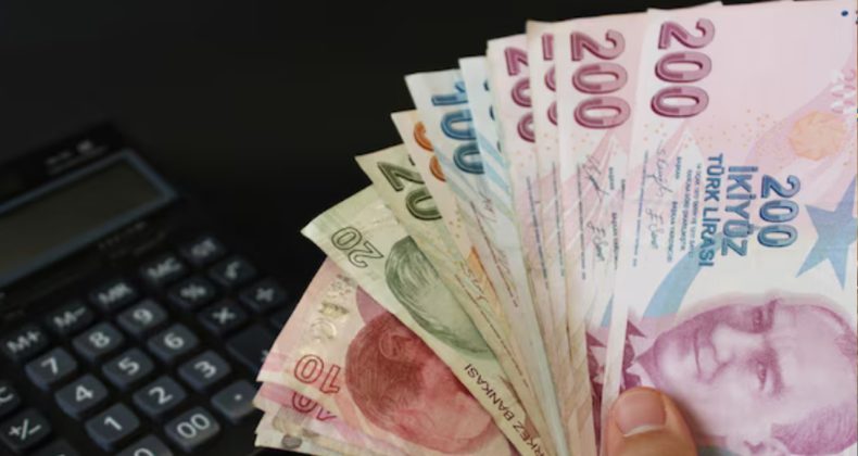 Yabancılar TL varlıklarını satıyor: Son 11 ayın en sert &ccedil;ıkışı yaşandı