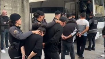 Zehir tacirlerine İzmir dahil 67 ilde operasyon: 755 bin hap ele ge&ccedil;irildi