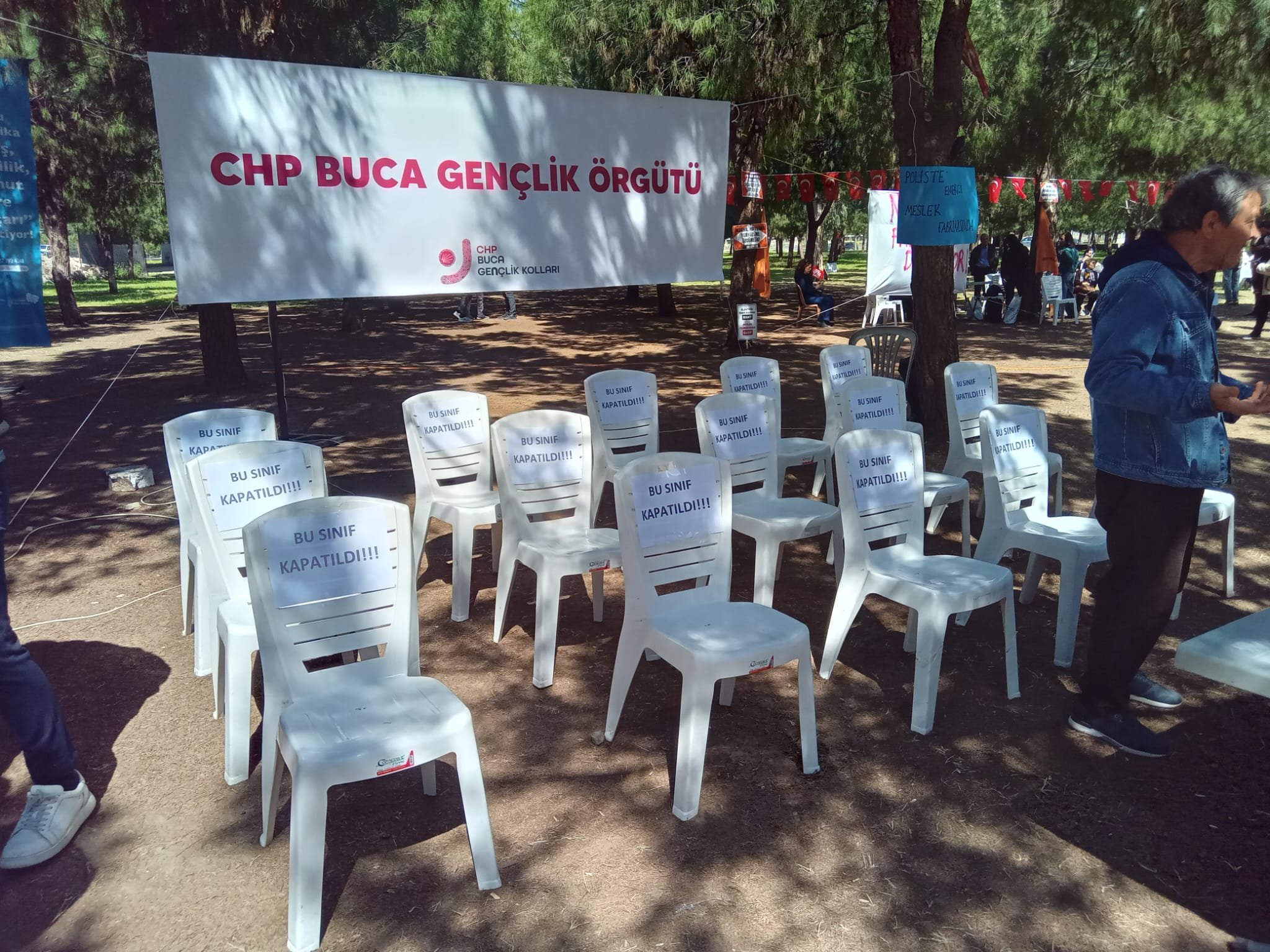 Direniş alanında kurulan çadırlar