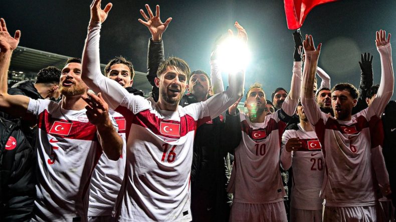 24 yıl sonra D&uuml;nya Kupası: Ay-Yıldızlılar yeni hikayenin peşinde