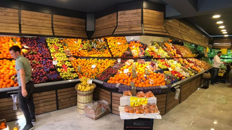 50 liraya &ccedil;ift&ccedil;iden alıp İzmirli'ye 250 liraya satmışlar: Bakanlıktan zincir marketlere inceleme