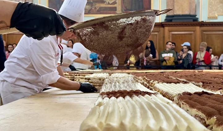 Dünyanın en uzun tiramisusu