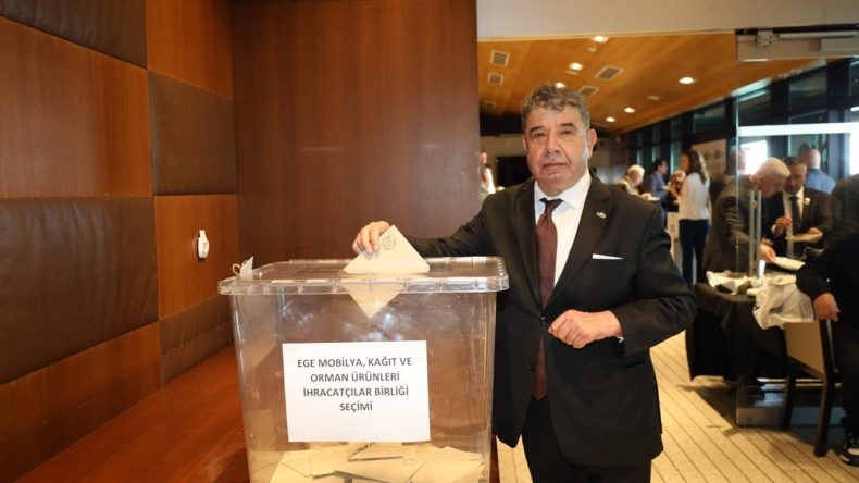 Ali Fuat Gürle Ege Mobilya Kağıt ve Orman Ürünleri İhracatçıları Birliği'nde yeniden başkan