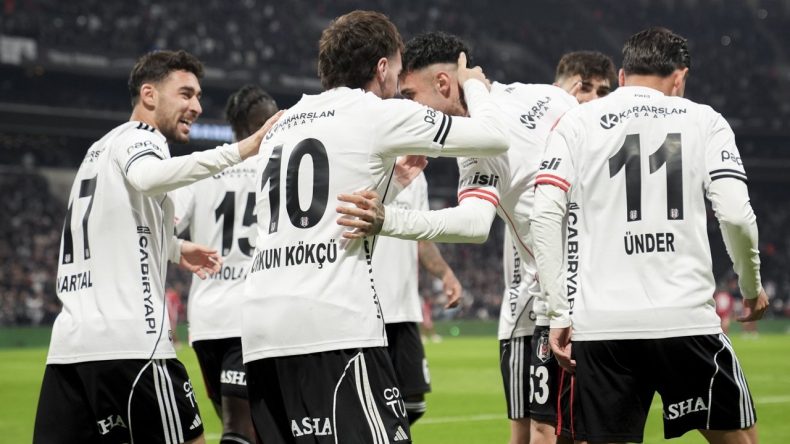 Beşiktaş Antalyaspor'u ağırladı: 3 puanı 4 golle aldı