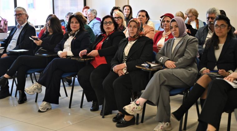 Bornova&rsquo;da muhtarlar ve STK&rsquo;lar aynı masada: Hedef katılımcı y&ouml;netim!