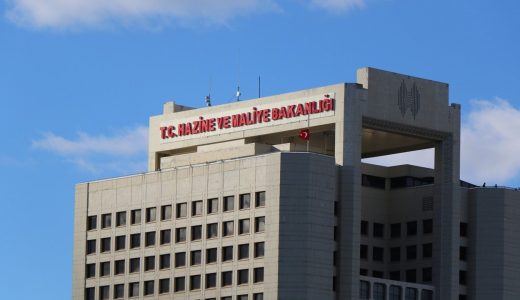 B&uuml;t&ccedil;e 229,9 Milyar TL A&ccedil;ık Verdi