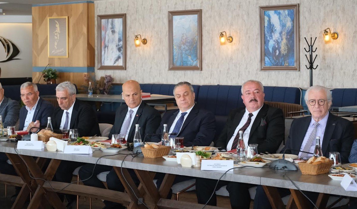 İzmir İş Dünyası Katılımı