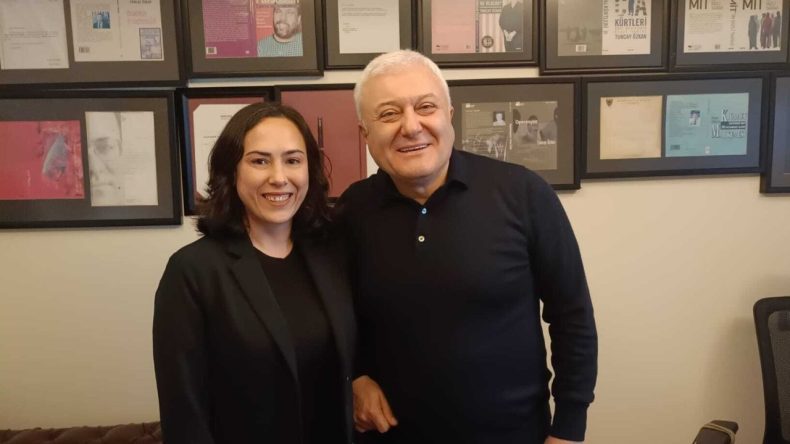 CHP&rsquo;li &Ouml;zkan&rsquo;dan 2 Yıl Değerlendirmesi: Bazı Belediye Başkanlarımızın Hataları Var Ama&hellip;