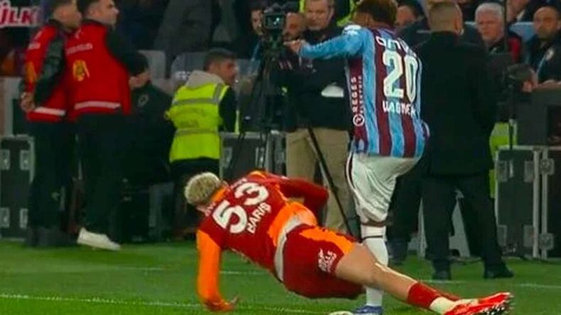 Derbide tartışmalı pozisyon: Trabzonspor isyan etti