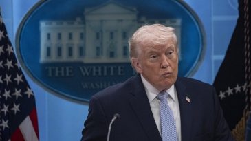 Donald Trump, tartışmalı 'İsa' g&ouml;rselini sildi!