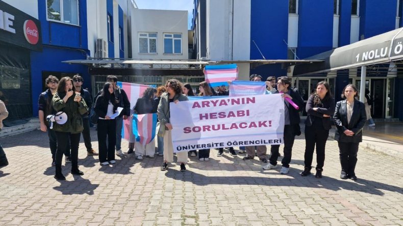 Ege &Uuml;niversitesi'nde Arya ve İlayda i&ccedil;in eylem: Sorumlular hesap verene kadar m&uuml;cadele edeceğiz
