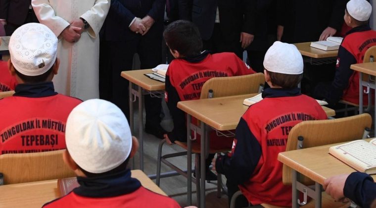 Eğitime &lsquo;hafızlık&rsquo; arası: İzmir&rsquo;den iki okul listede