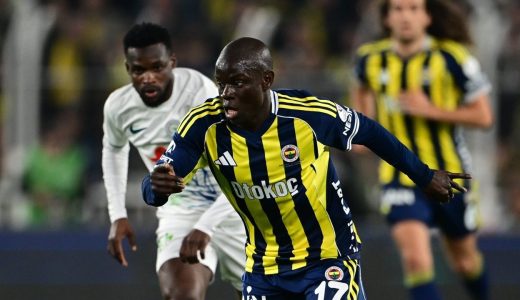 Fenerbah&ccedil;e zirve yarışında 1 puana razı oldu: &Ccedil;aykur Rizespor'la son anda berabere kaldı