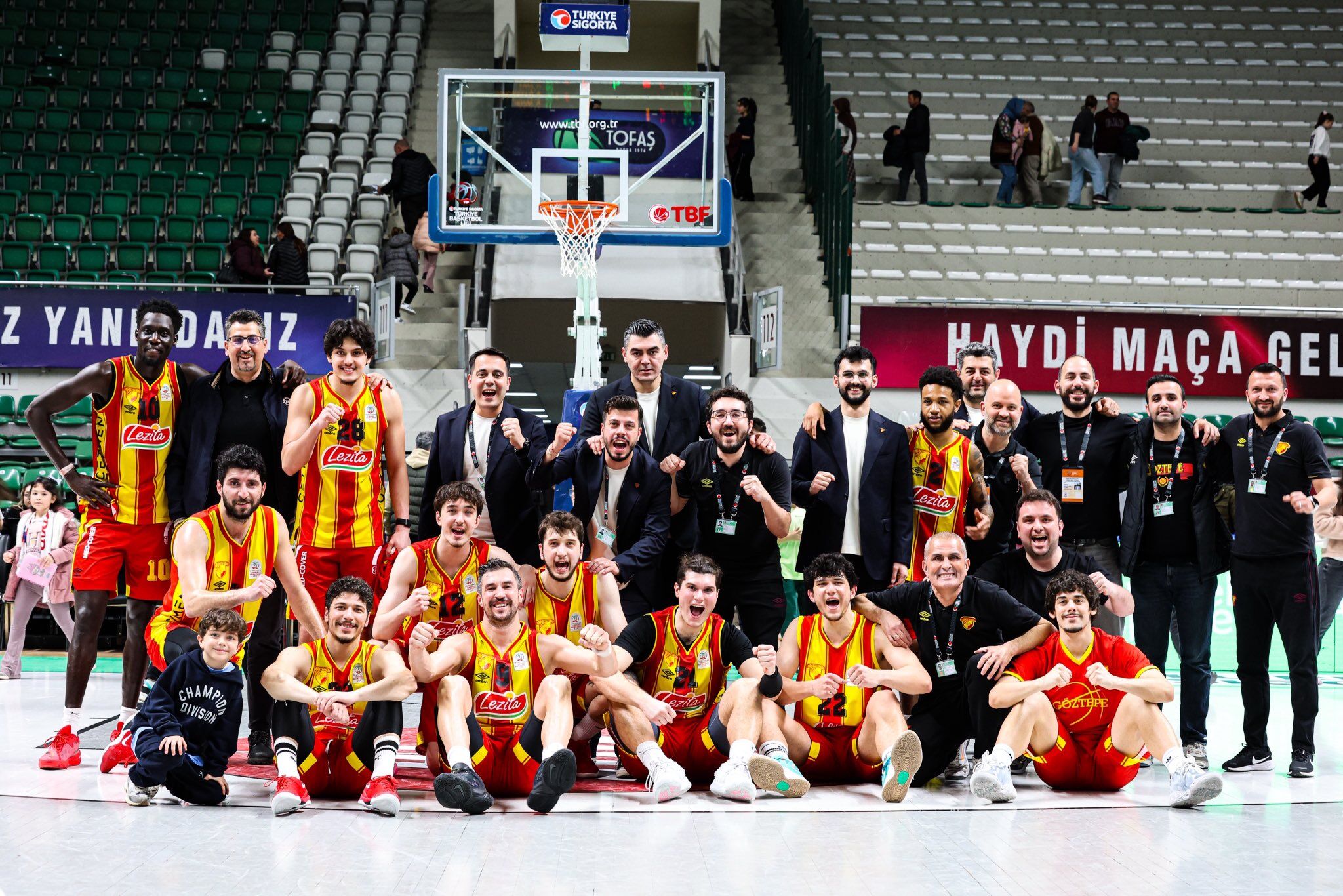 Göztepe Basketbol Maçı