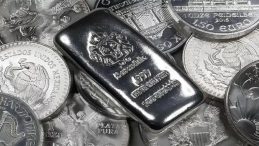 G&uuml;m&uuml;ş Piyasasında Savaş ve Dolar Baskısı