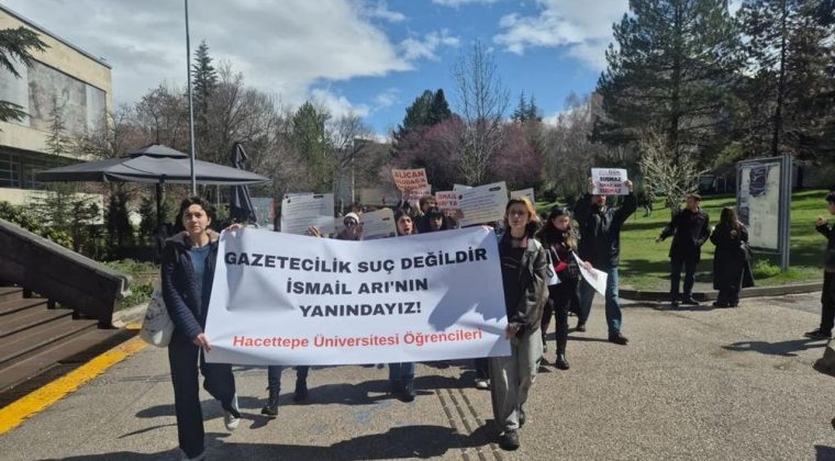 Hacettepe&rsquo;de İsmail Arı protestosu: Gurur duyuyoruz!