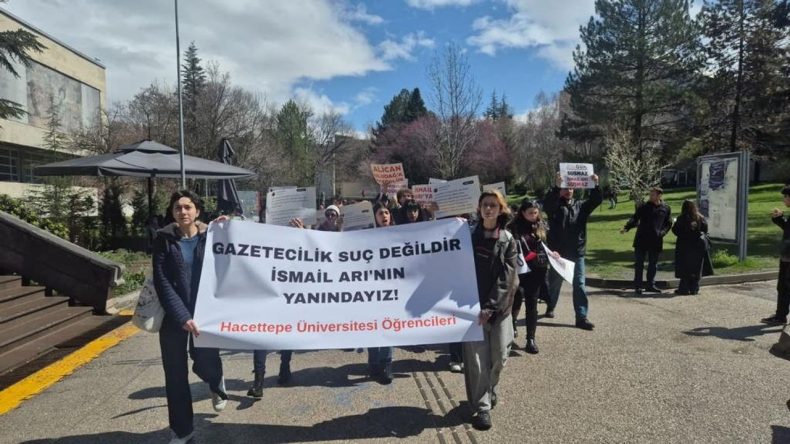 Hacettepe&rsquo;de İsmail Arı protestosu: Gurur duyuyoruz!