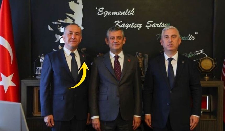 Rozet detaylarının gösterildiği fotoğraf