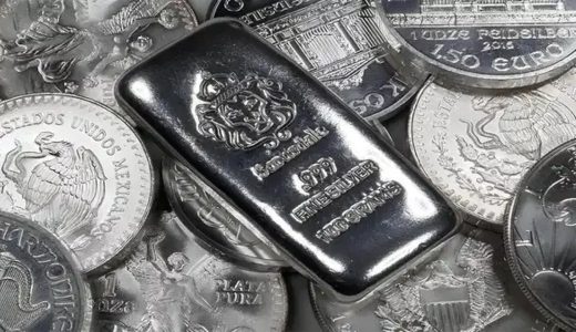 H&uuml;rm&uuml;z Gerilimi G&uuml;m&uuml;ş Piyasasını Sarstı: Fiyatlar Haftaya D&uuml;ş&uuml;şle Başladı