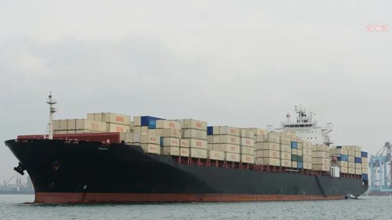 İran, H&uuml;rm&uuml;z Boğazı yakınlarında iki y&uuml;k gemisine el koydu