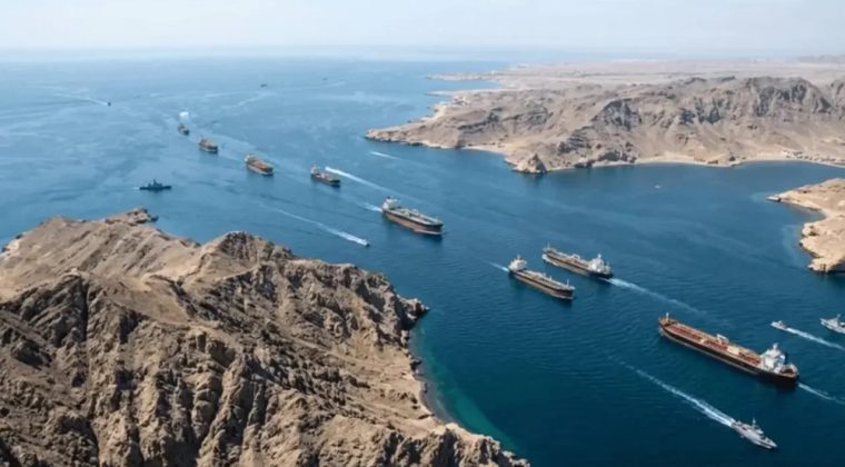 İran meydan okuyor: H&uuml;rm&uuml;z&rsquo;den ilk gelir kasaya girdi!