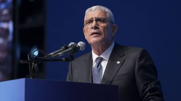 İYİ Parti Lideri&rsquo;nden İzmir Yorumu: Halk Yerel Y&ouml;netimden Memnun Değilse Sandıkta Cezalandırır