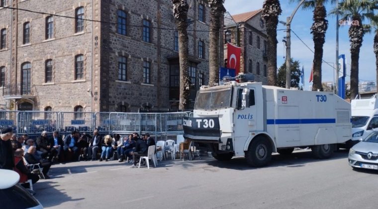 İzBB'de Meslek Fabrikası tartışması: Kahraman, s&uuml;reci y&ouml;netemediğiniz i&ccedil;in &ccedil;ıkacak!