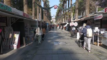 İzmir'in En Meşhur Sokak İsmi: Sevgi Yolu