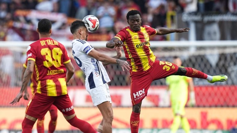 İzmir'de 6 gollü büyük çekişme: Göztepe Kasımpaşa'yla puanları paylaştı