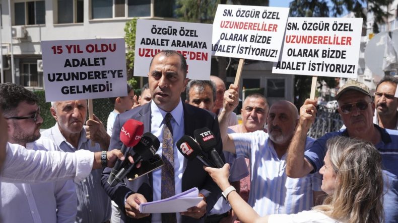 İzmir'de kentsel d&ouml;n&uuml;ş&uuml;m tartışması s&uuml;r&uuml;yor&hellip; Uslu: Tugay kontrol&uuml;n&uuml; kaybetmiş bir belediye başkanı imajı &ccedil;iziyor