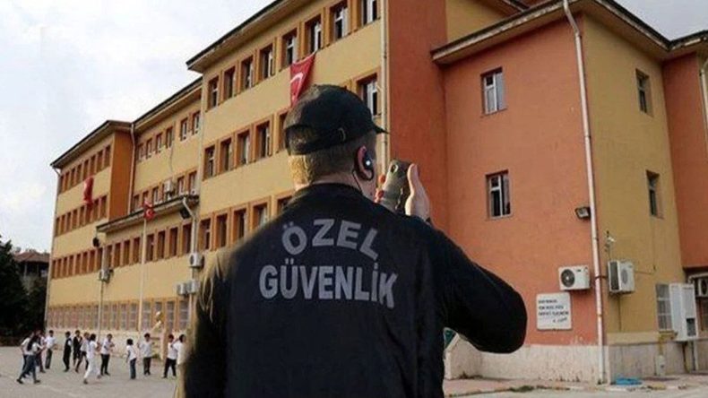 İzmir'de okullarda geniş g&uuml;venlik &ouml;nlemleri: Tedbirleri artırma kararı verilmişti